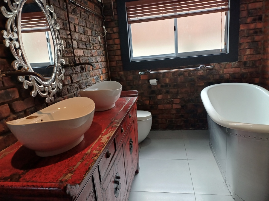 3 Bedroom Property for Sale in Reebok Western Cape